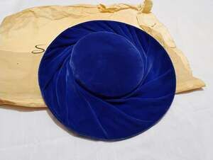 Vintage Sanger-Harris Royal Blue Velvet Wide Brim Pleated Hat